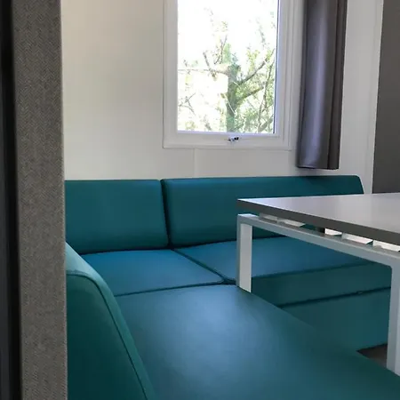 De Maillac Kamp alanı *