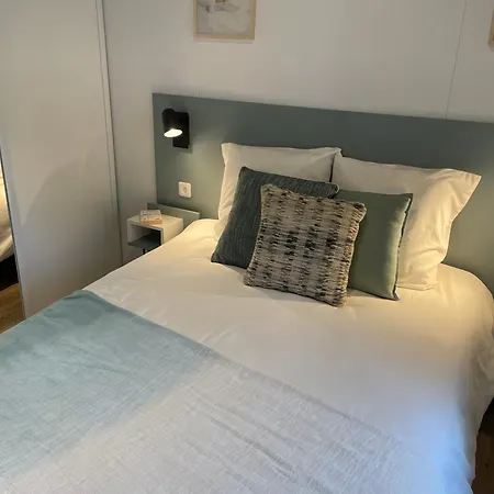 De Maillac * Sainte-Nathalène