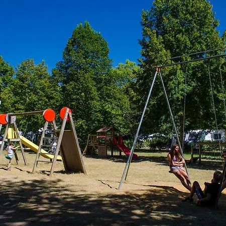 De Maillac Kamp alanı Sainte-Nathalène