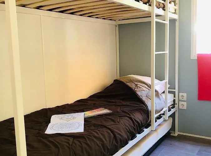 De Maillac Kamp alanı Sainte-Nathalène