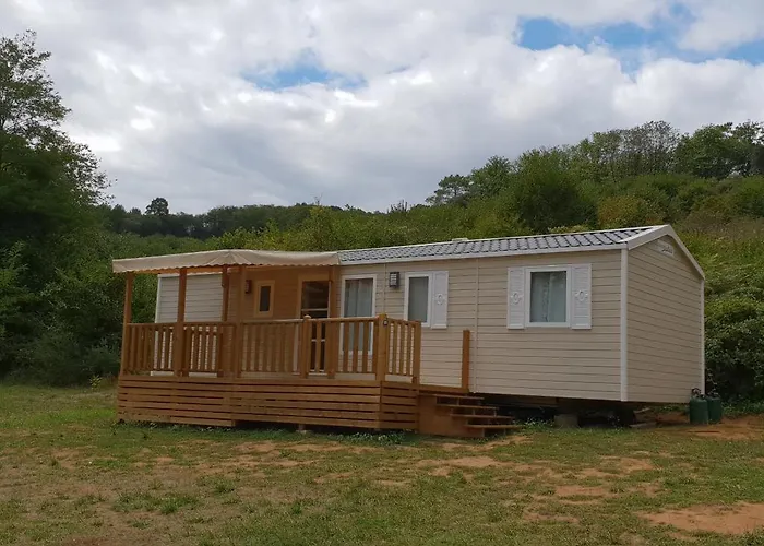 De Maillac Kamp alanı *